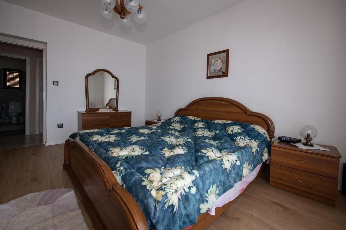 Apartman Elvis Lovran Buitenkant foto